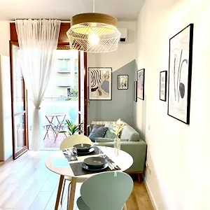 monolocale-con-terrazzo-alle-porte-di-milano.it-lombardy.com/