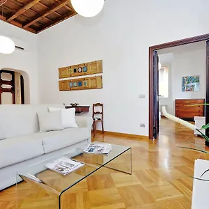 Giulia Charme - My Extra Apartment Rome